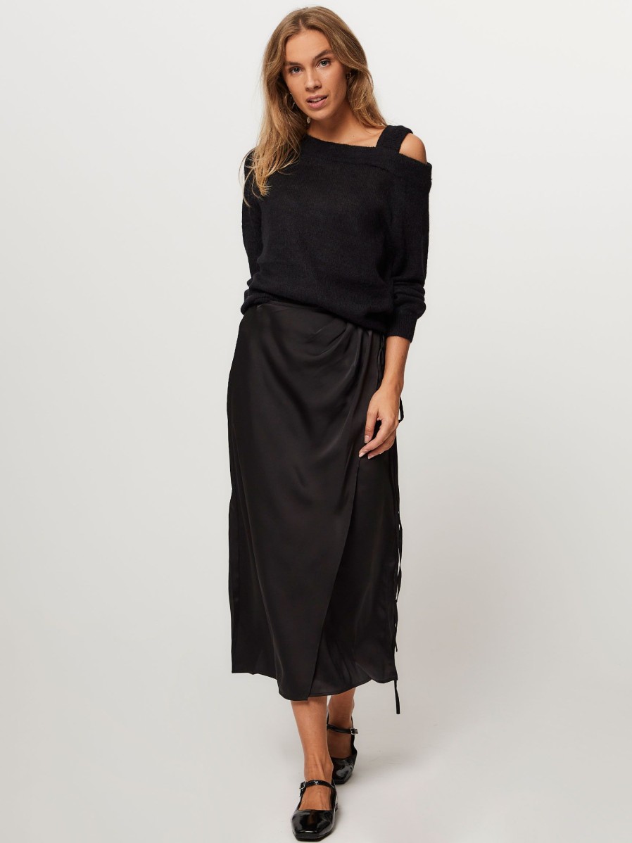 Women Closed Skirts | Woven Wrap Over Skirt Black