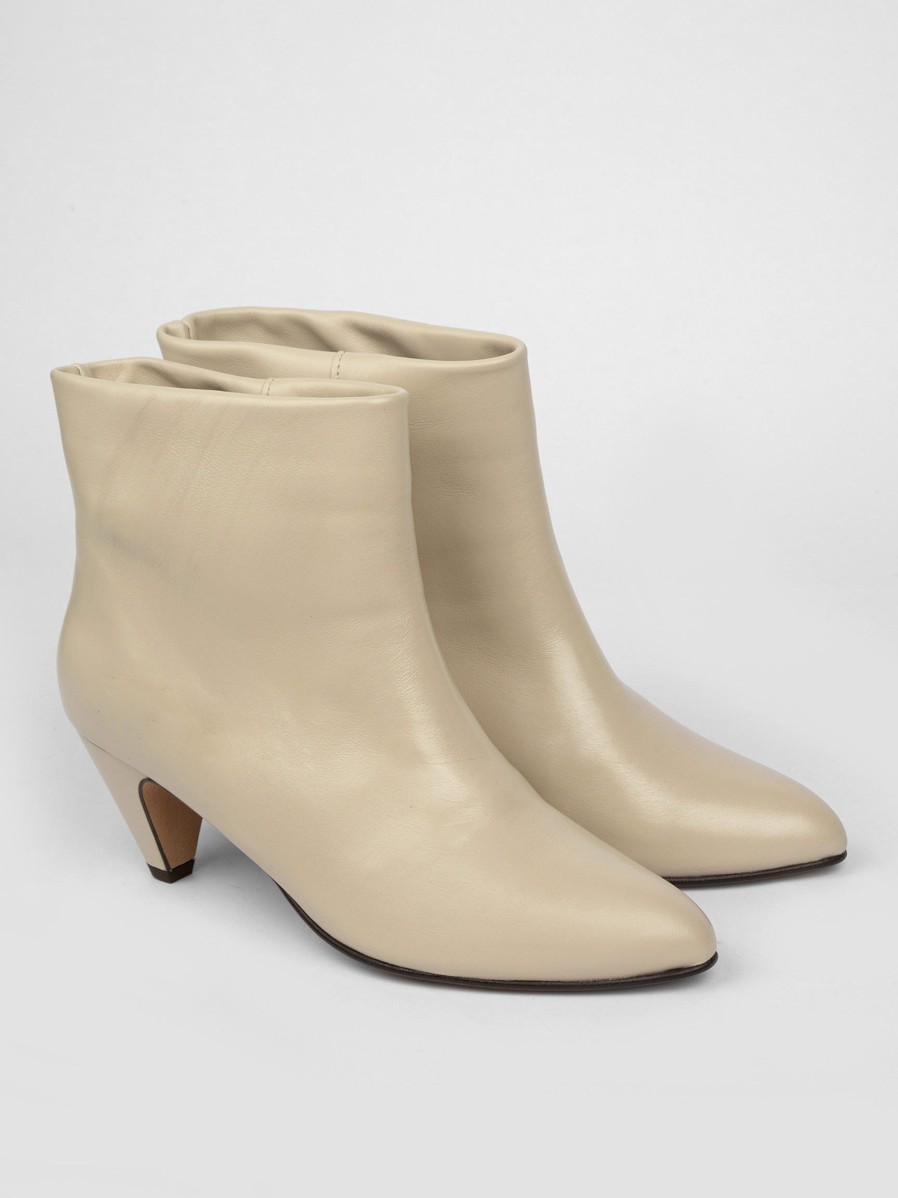 Women Anonymous Copenhagen Boots | Hilly, Leather Ankle Boots Cream