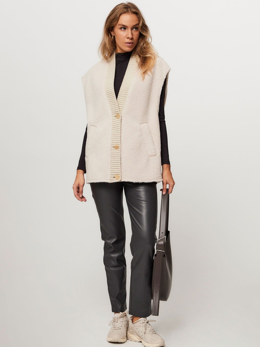 Women Drykorn Outerwear | Eydon, Woven Teddy Bodywarmer Cream